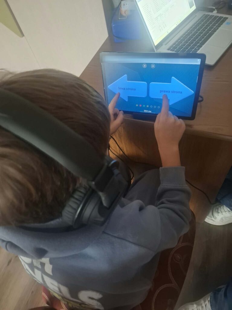 Trening lateralny Metodą Warnkego na tablecie w LOGO SENSUM